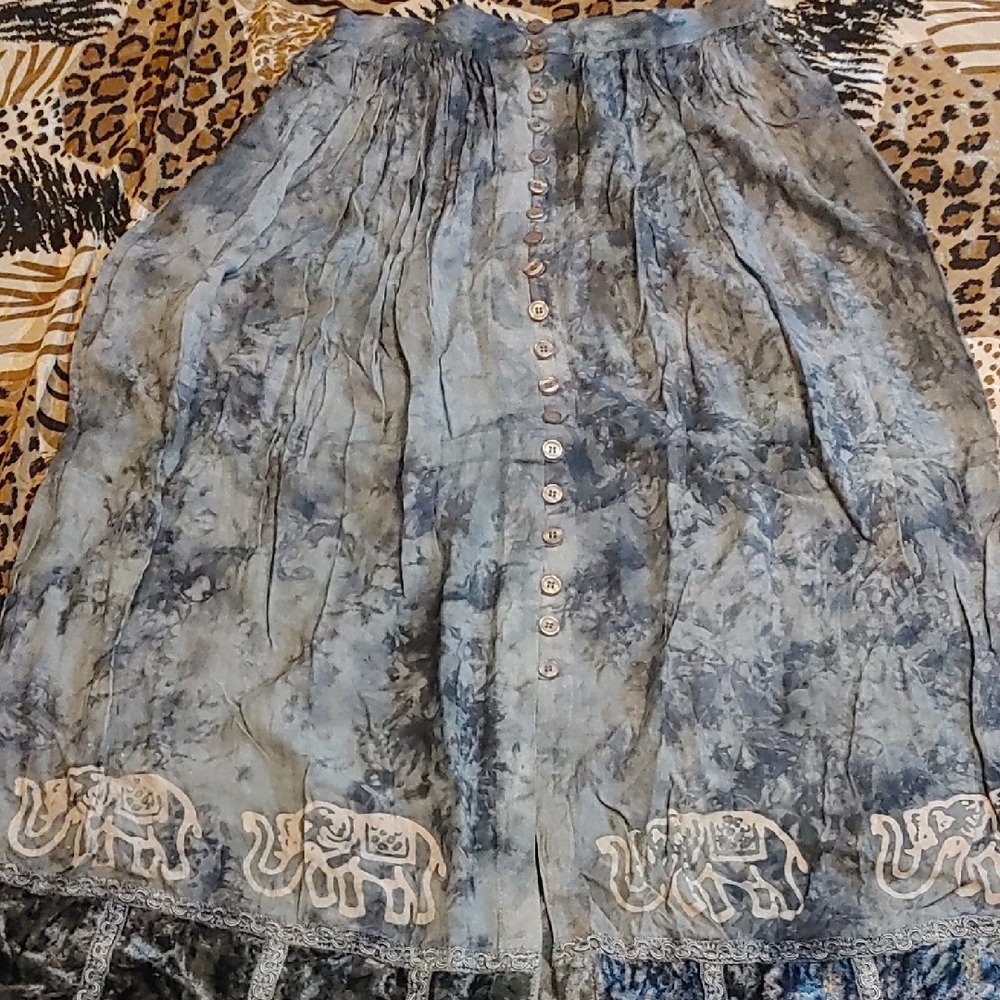 Fuzion Blue Elephant Print Maxi Skirt Sz Med